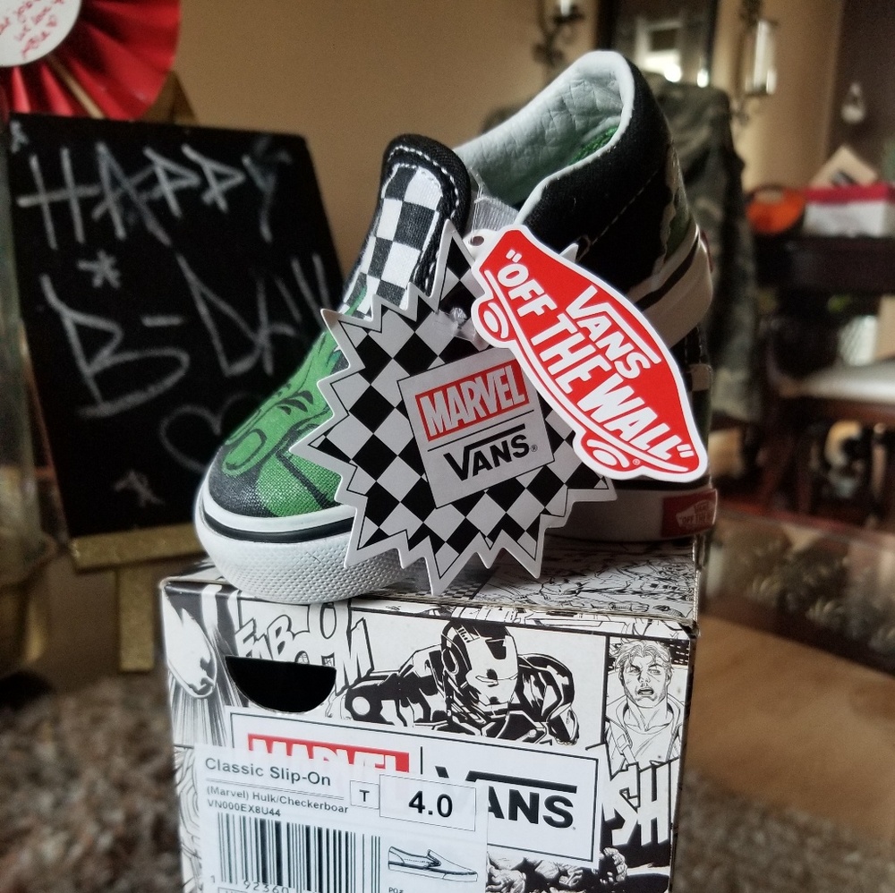 Vans x Marvel the hulk"